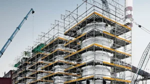 What regulations and safety standards govern scaffolding in NYC?